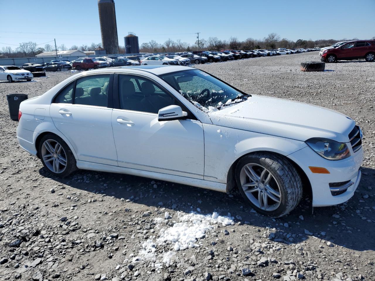 2014 Mercedes-Benz C-klasse VIN WDDGF4HB4EG252896 Copart auction photo, mechanical / minor dent/scratches damage thumbnail 4