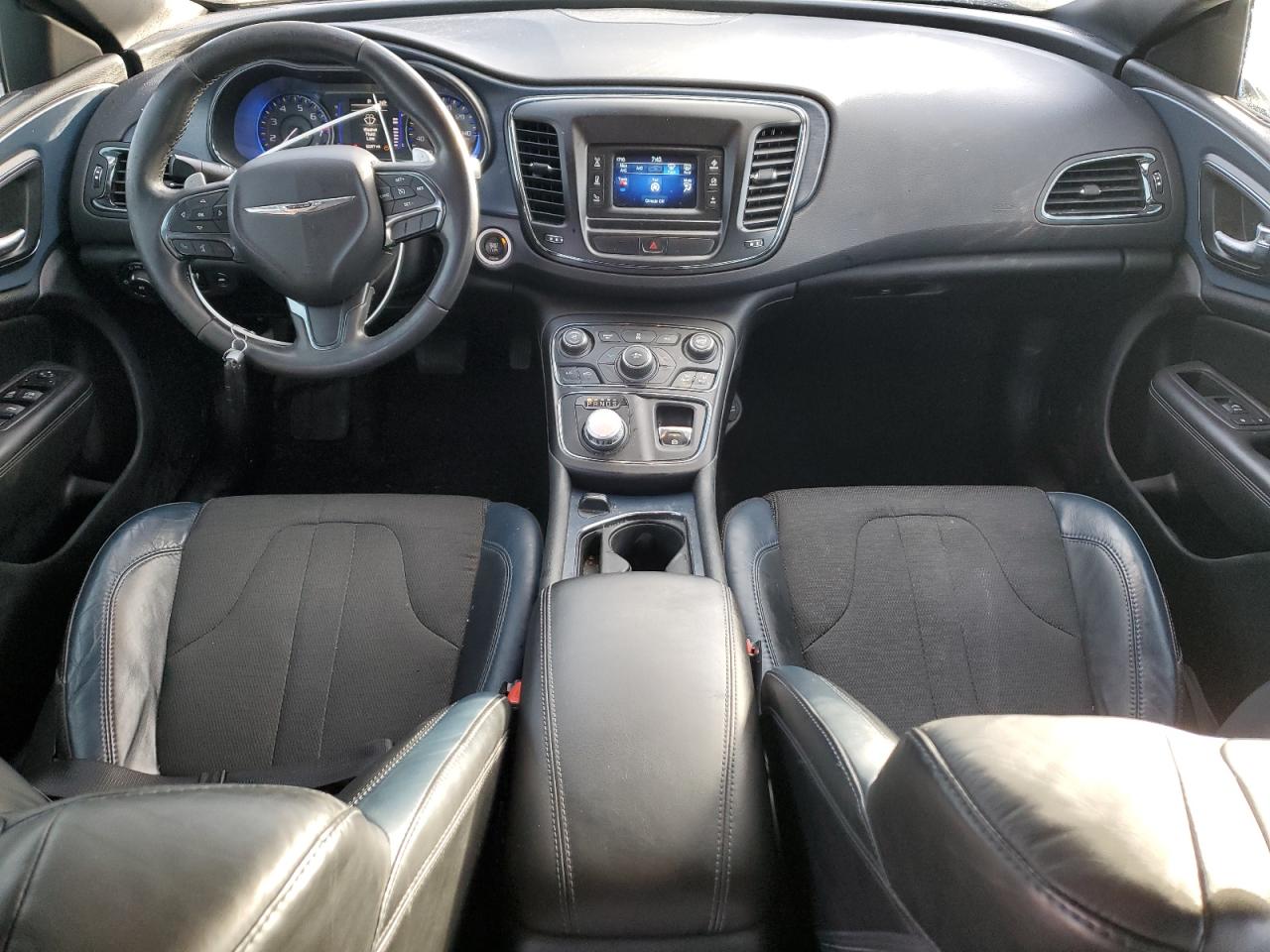 2015 Chrysler 200 VIN 1C3CCCDG8FN639305 Copart auction photo, side / front end damage thumbnail 8
