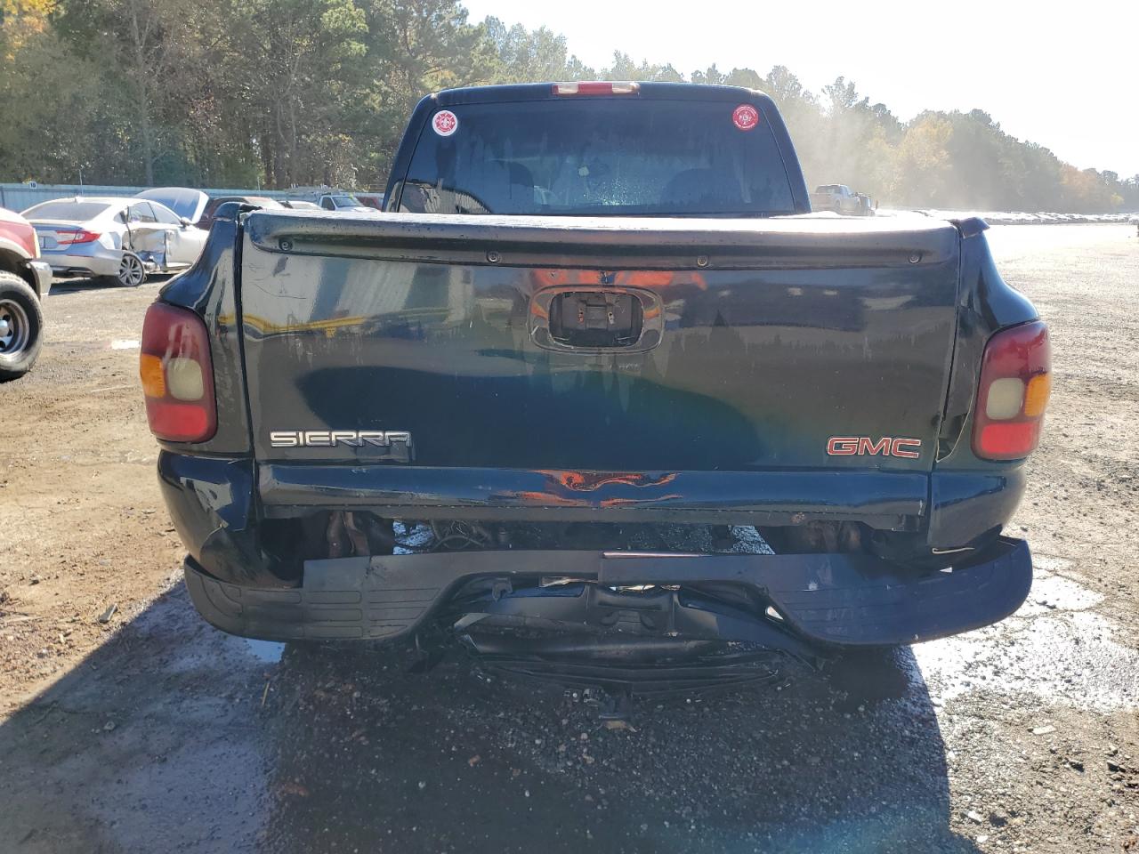 2001 GMC Sierra VIN 2GTEC19V611291174 Copart auction photo, rear end damage thumbnail 6
