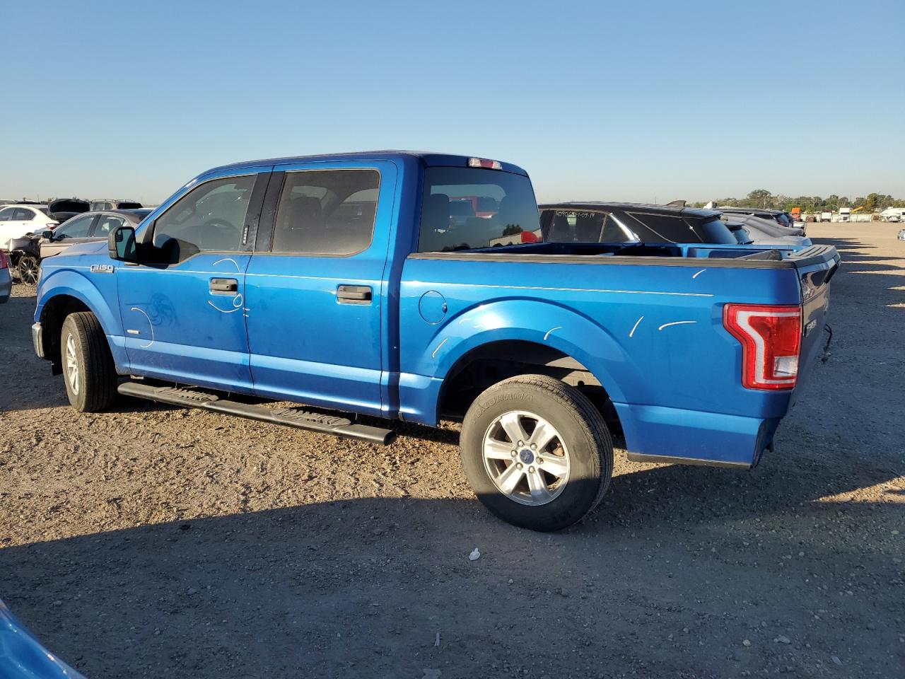 2017 Ford F-150 VIN 1FTEW1CP3HKC99583 Copart auction photo, side / rear end damage thumbnail 2