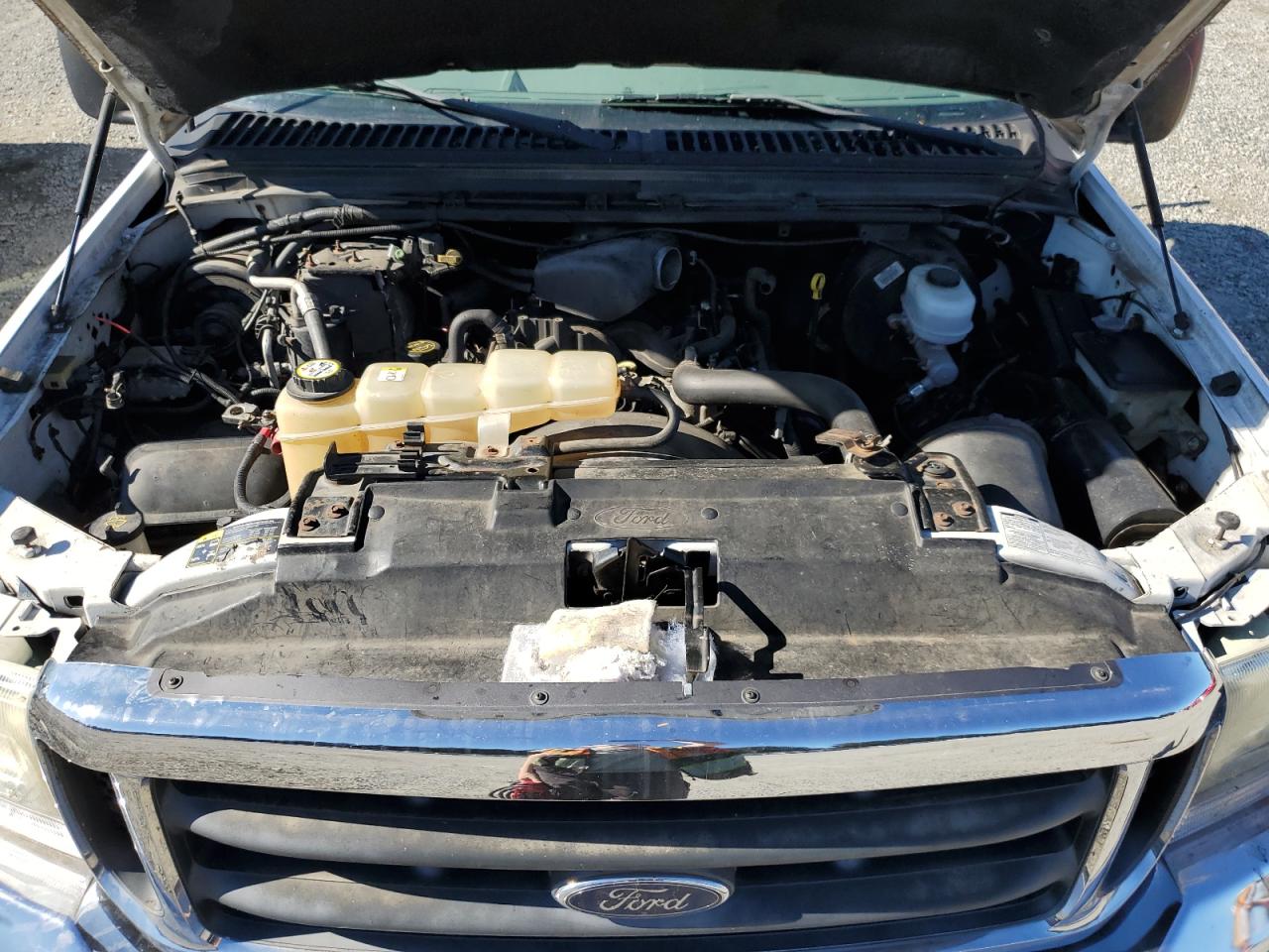2002 Ford F250 VIN 1FTNW21L22EB68544 Copart auction photo, all over damage thumbnail 11
