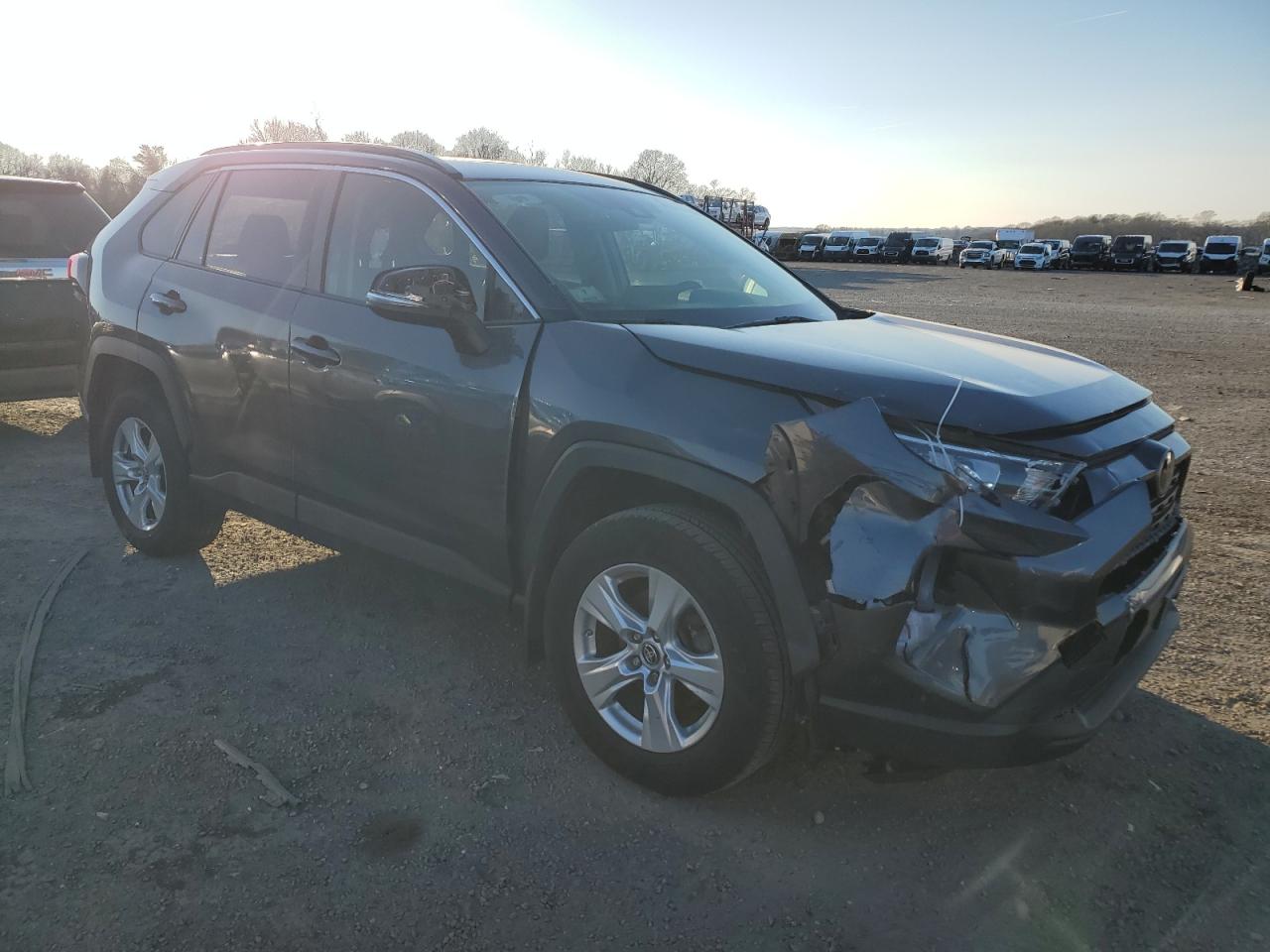 2019 Toyota RAV 4 VIN JTMP1RFV7KD043281 Copart auction photo, front end / side damage thumbnail 4