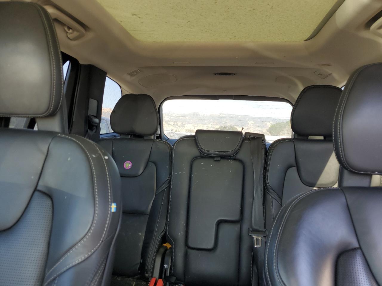 2022 Volvo XC90 VIN YV4BR0CL8N1812813 Copart auction photo, vandalism damage thumbnail 10