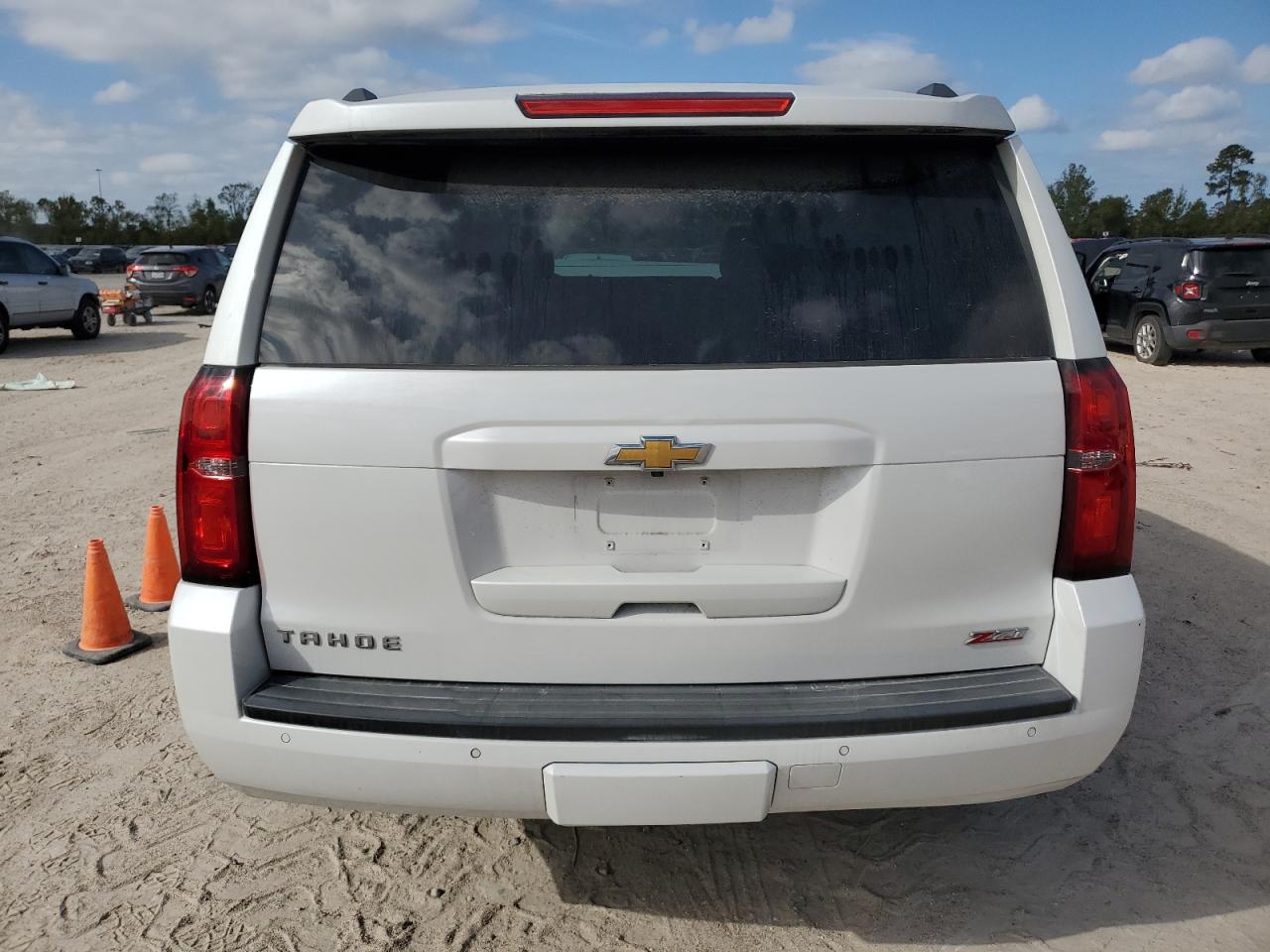 2017 Chevrolet Tahoe VIN 1GNSKBKC8HR325760 Copart auction photo, front end damage thumbnail 6