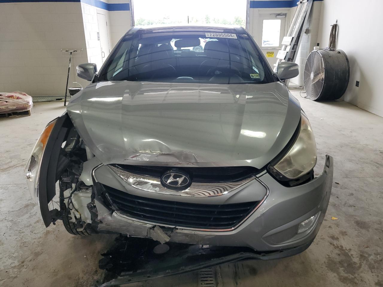 2011 Hyundai Tucson VIN KM8JUCAC0BU226968 Copart auction photo, front end damage thumbnail 5