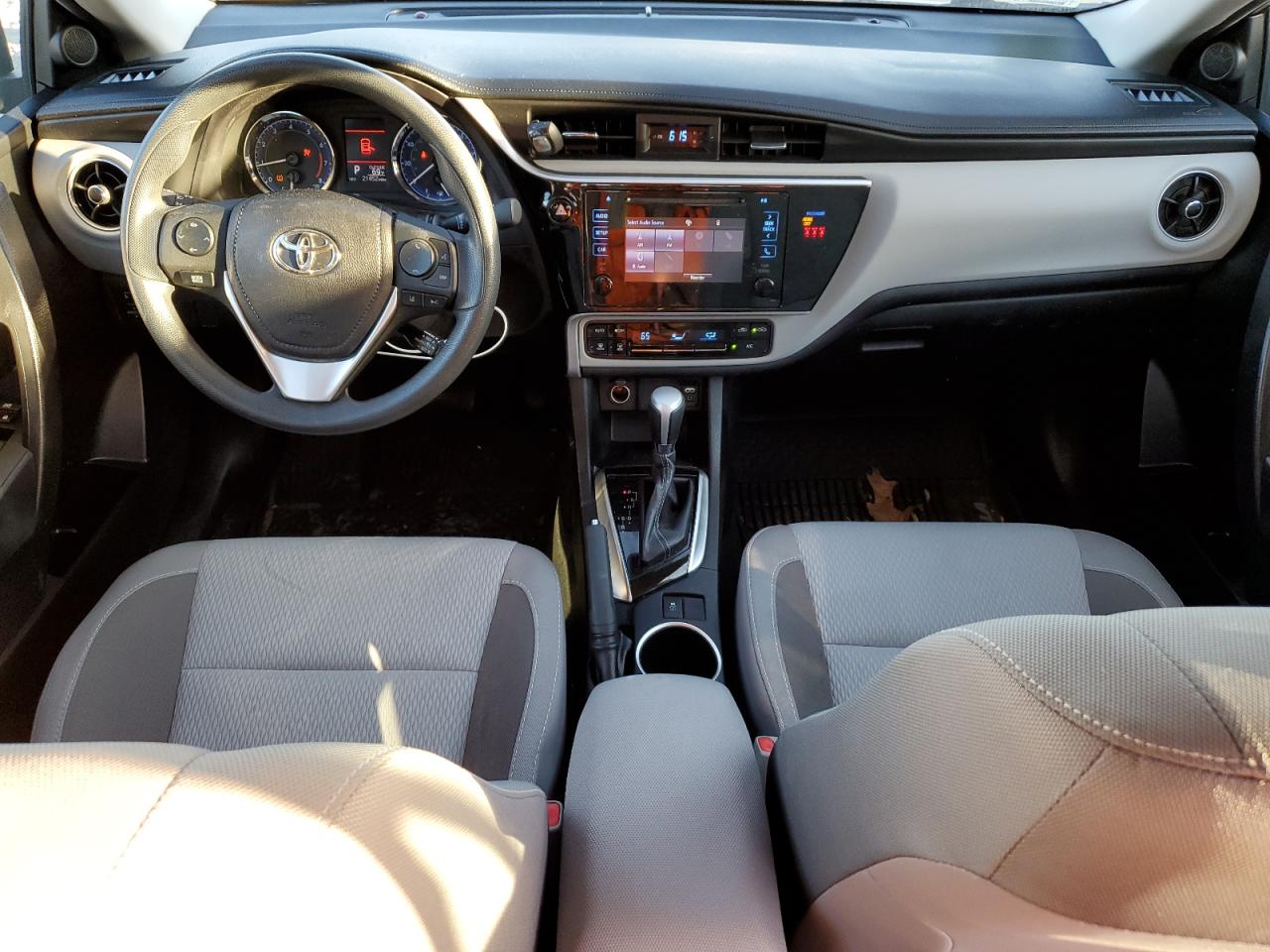2018 Toyota Corolla VIN 2T1BURHEXJC084479 Copart auction photo, minor dent/scratches damage thumbnail 8