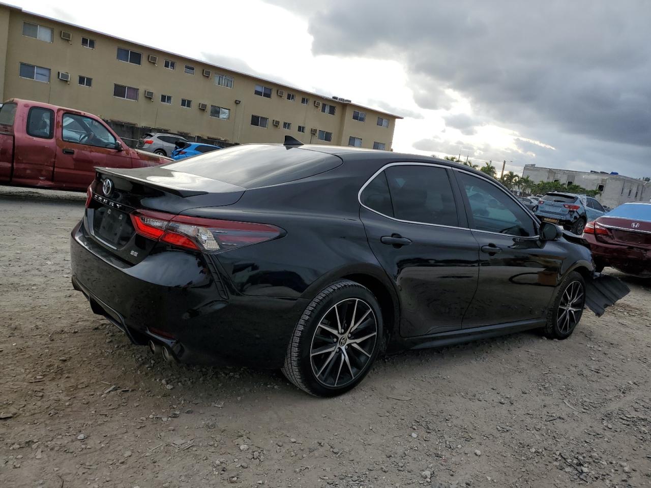 2022 Toyota Camry VIN 4T1T11AK6NU622694 Copart auction photo, front end / minor dent/scratches damage thumbnail 3