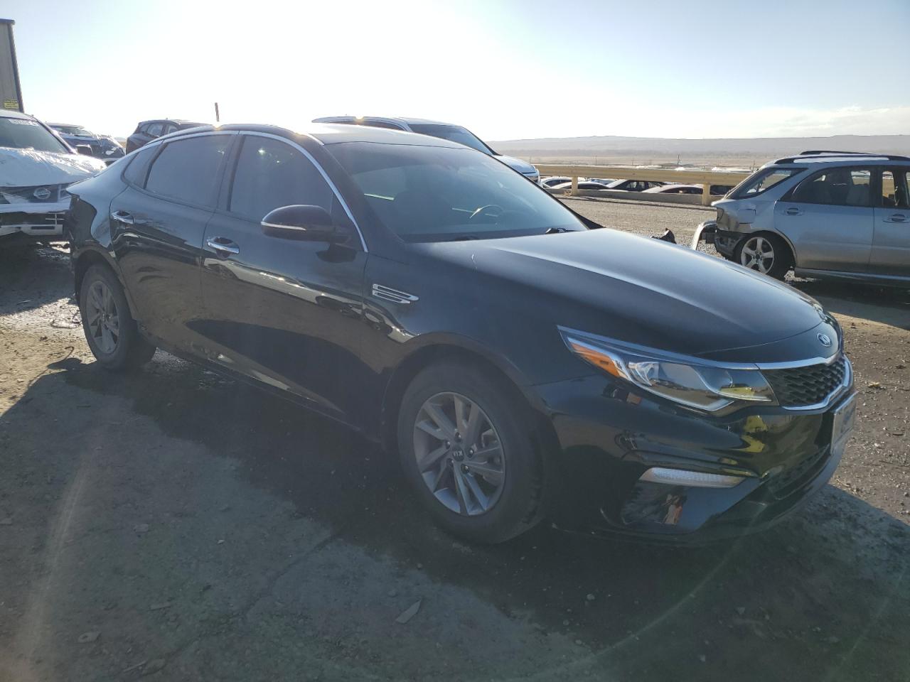 2020 KIA Optima VIN 5XXGT4L37LG383697 Copart auction photo, rear end / side damage thumbnail 4