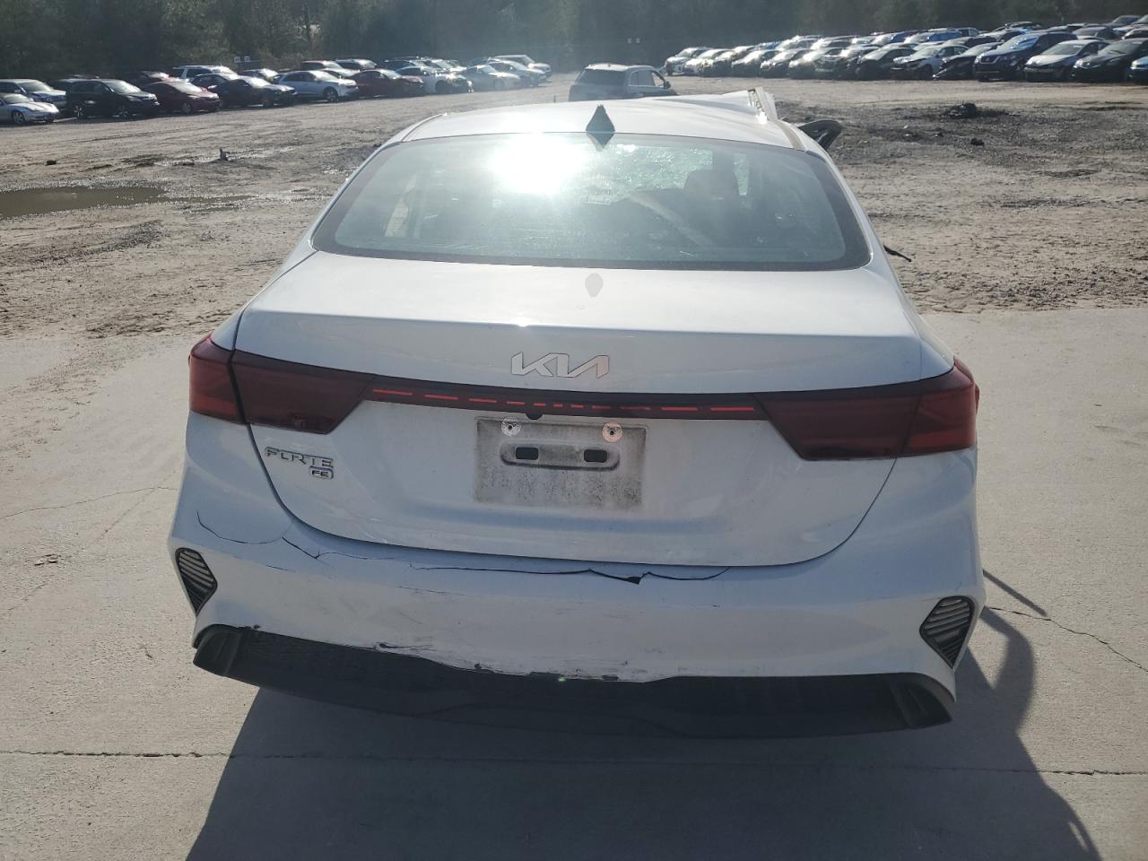 2022 KIA Forte VIN 3KPF24AD4NE430190 Copart auction photo, front end / all over damage thumbnail 6