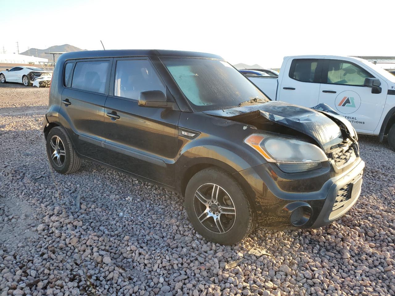 2013 KIA Soul VIN KNDJT2A59D7751399 Copart auction photo, burn - engine / front end damage thumbnail 4