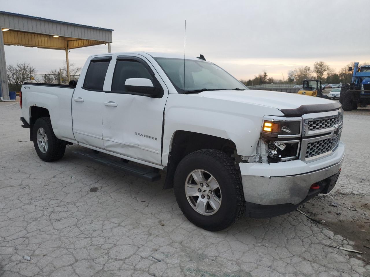 2015 Chevrolet Silverado VIN 1GCVKREH5FZ306490 Copart auction photo, front end / side damage thumbnail 4
