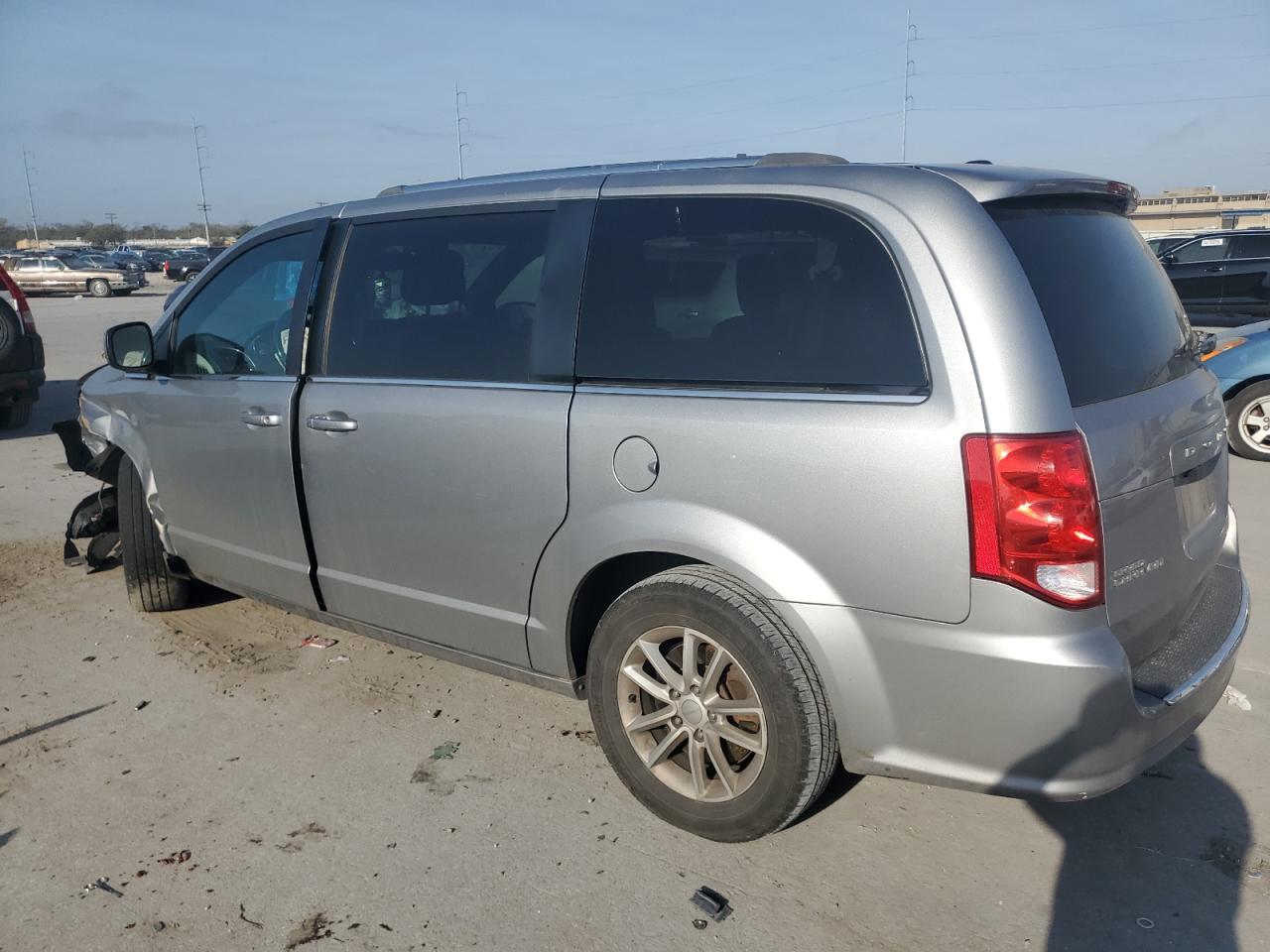 2018 Dodge Caravan VIN 2C4RDGCG3JR300782 Copart auction photo, front end damage thumbnail 2