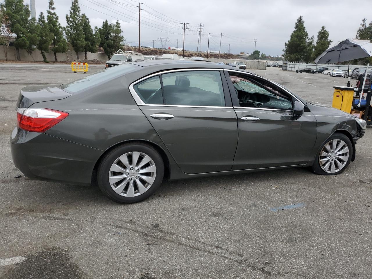2013 Honda Accord VIN 1HGCR2F87DA178713 Copart auction photo, front end / top/roof damage thumbnail 3