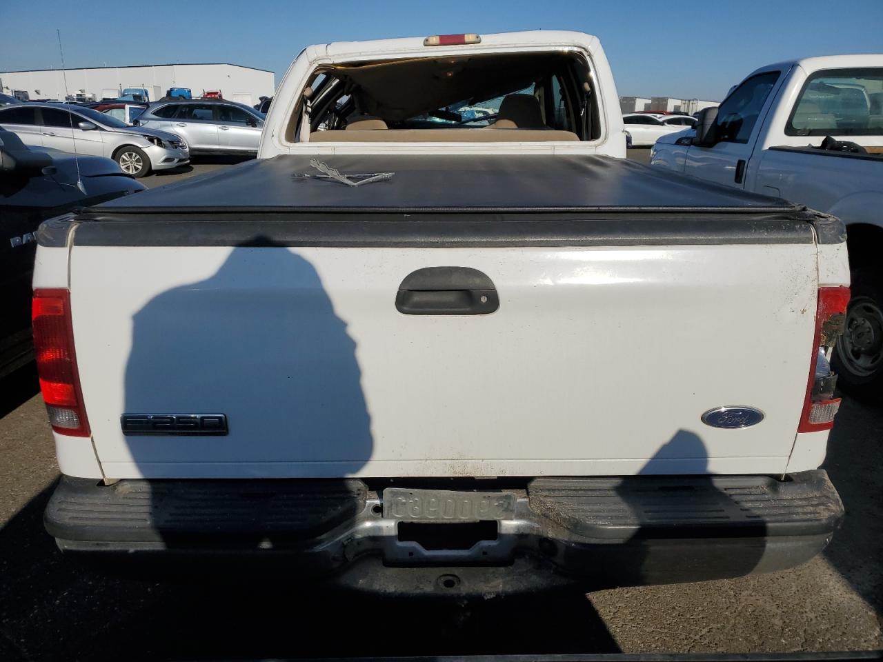 2003 Ford F250 VIN 1FTNW21PX3EB59692 Copart auction photo, rollover damage thumbnail 6