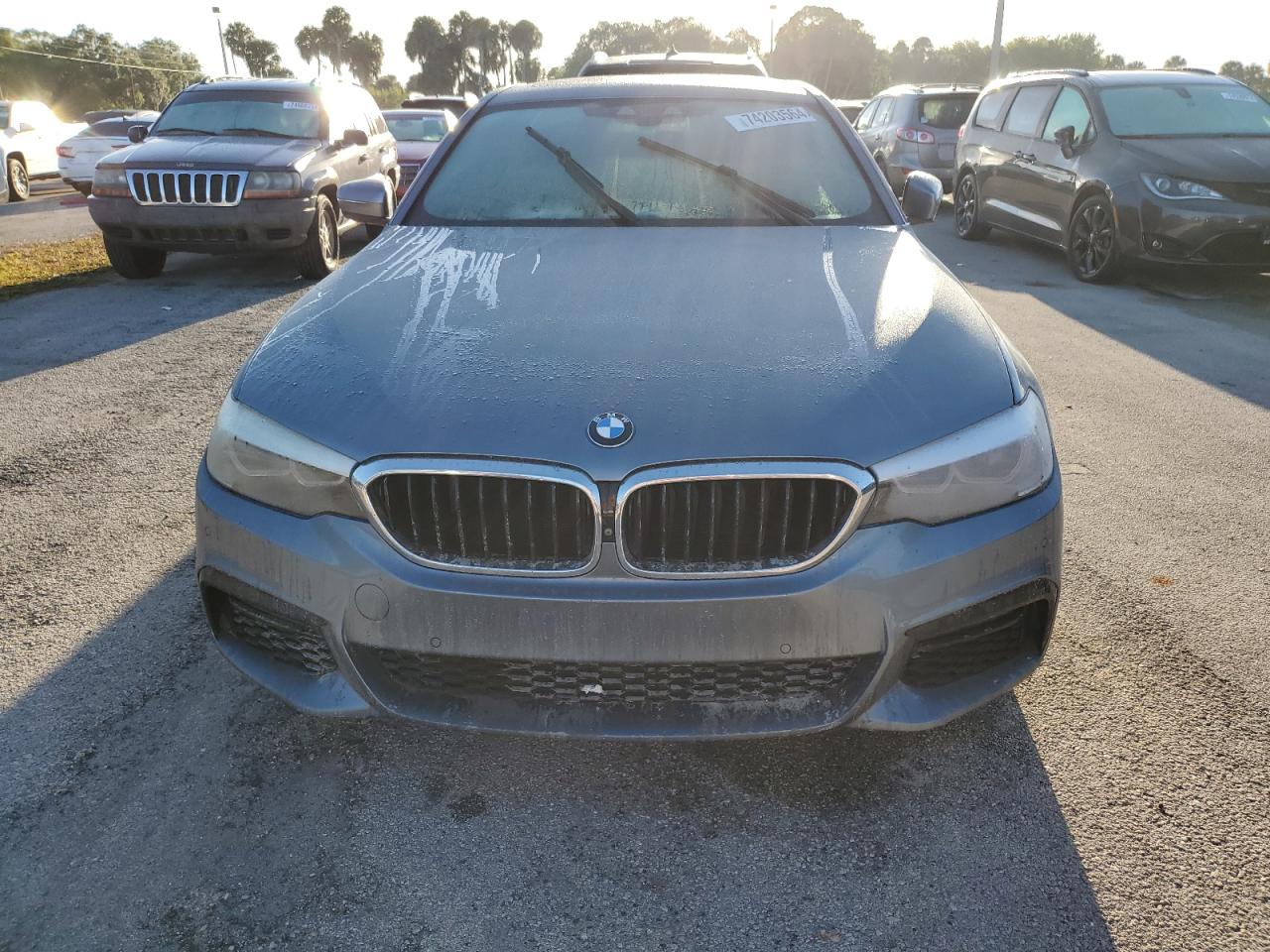 2019 BMW 5er VIN WBAJE5C54KG919940 Copart auction photo, water/flood damage thumbnail 5