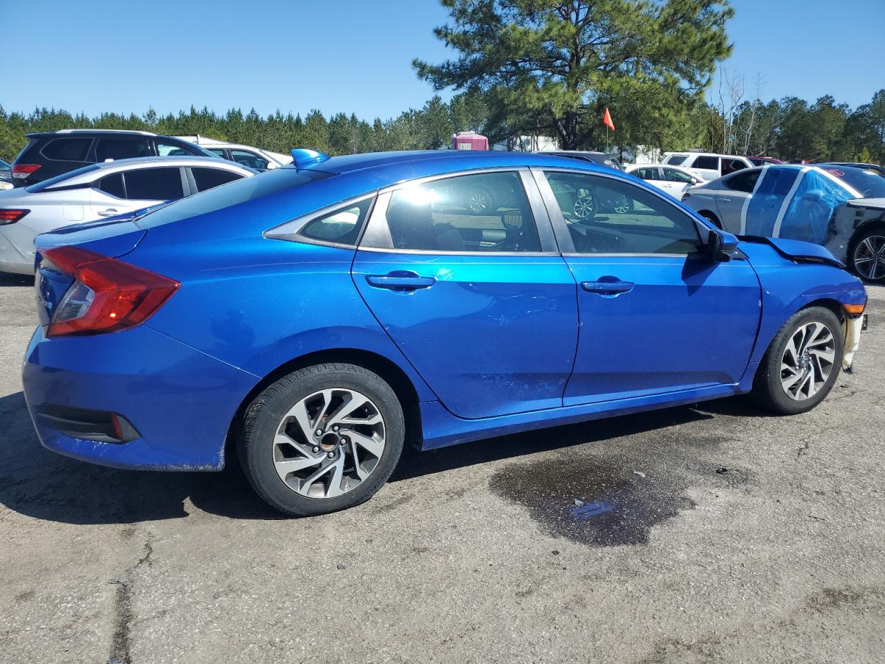 2017 Honda Civic VIN 19XFC2F72HE072614 Copart auction photo, front end damage thumbnail 3