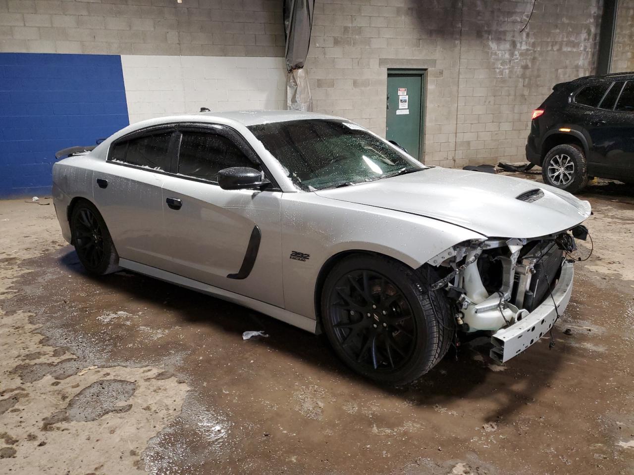2019 Dodge Charger VIN 2C3CDXGJ1KH681605 Copart auction photo, front end / rear end damage thumbnail 4
