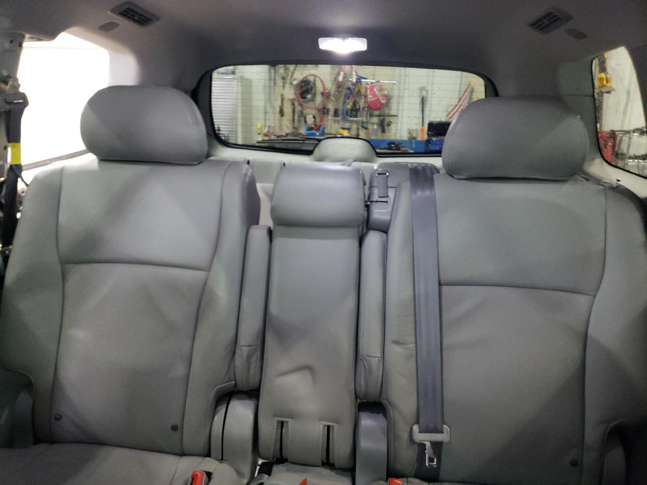 2010 Toyota Highlander VIN 5TDZK3EH6AS004120 Copart auction photo, side / front end damage thumbnail 10