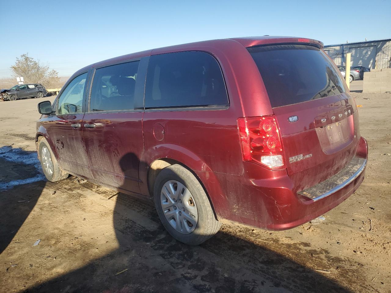 2019 Dodge Caravan VIN 2C4RDGBGXKR624461 Copart auction photo, front end damage thumbnail 2