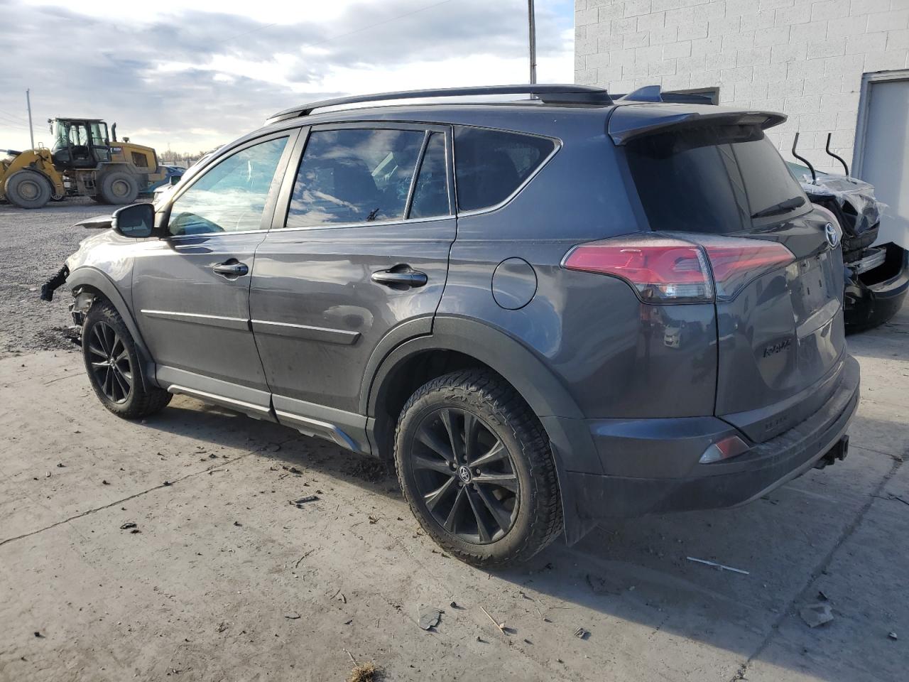 2018 Toyota RAV 4 VIN 2T3RFREVXJW737945 Copart auction photo, front end damage thumbnail 2