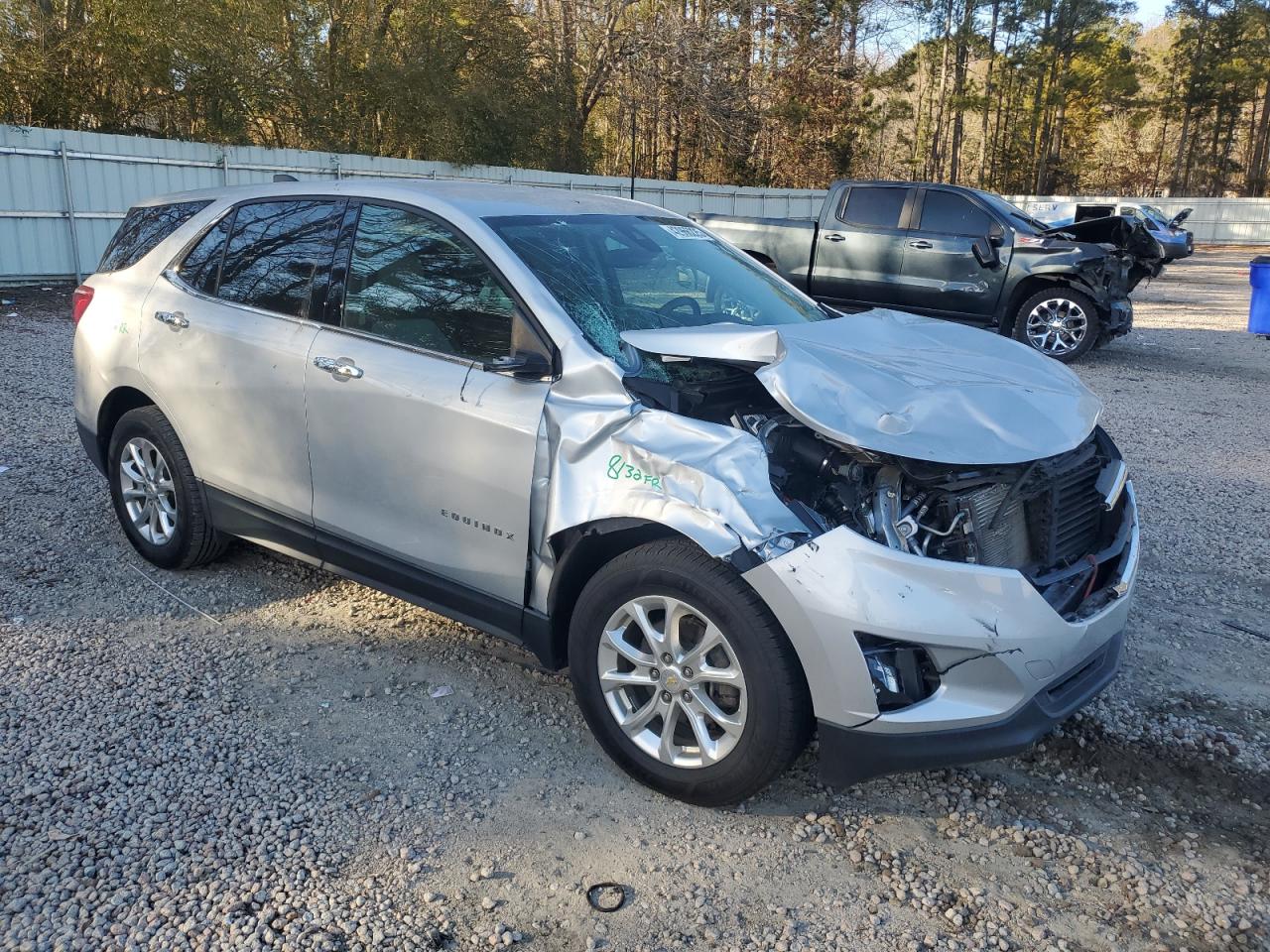 2020 Chevrolet Equinox VIN 2GNAXKEV5L6221015 Copart auction photo, front end damage thumbnail 4