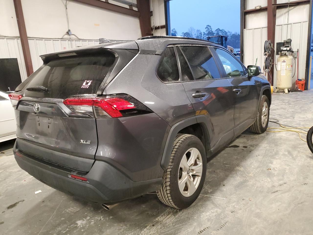 2021 Toyota RAV 4 VIN 2T3W1RFV2MC136678 Copart auction photo, front end damage thumbnail 3