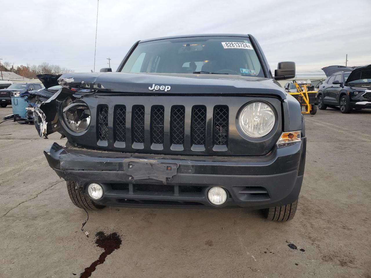 2014 Jeep Liberty (Patriot) VIN 1C4NJPFAXED650949 Copart auction photo, front end damage thumbnail 5