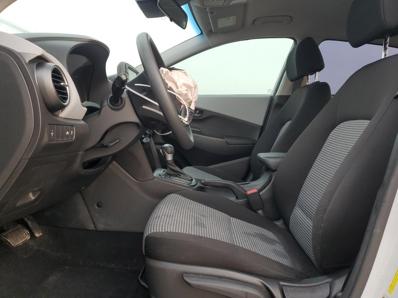 2021 Hyundai Kona VIN KM8K12AA8MU694116 Copart auction photo, front end / minor dent/scratches damage thumbnail 7