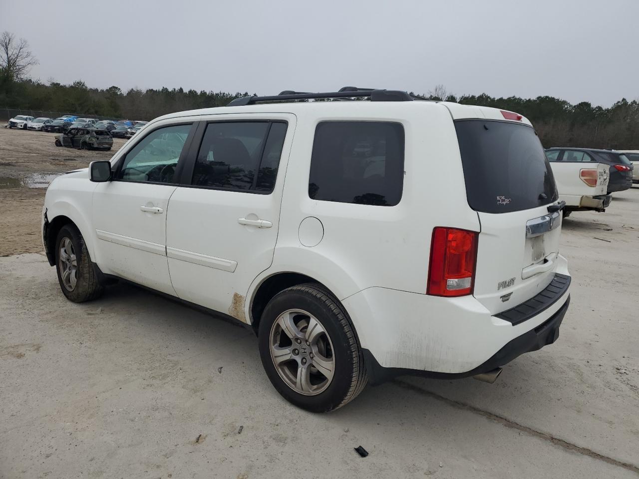 2015 Honda Pilot VIN 5FNYF4H72FB051438 Copart auction photo, front end / side damage thumbnail 2