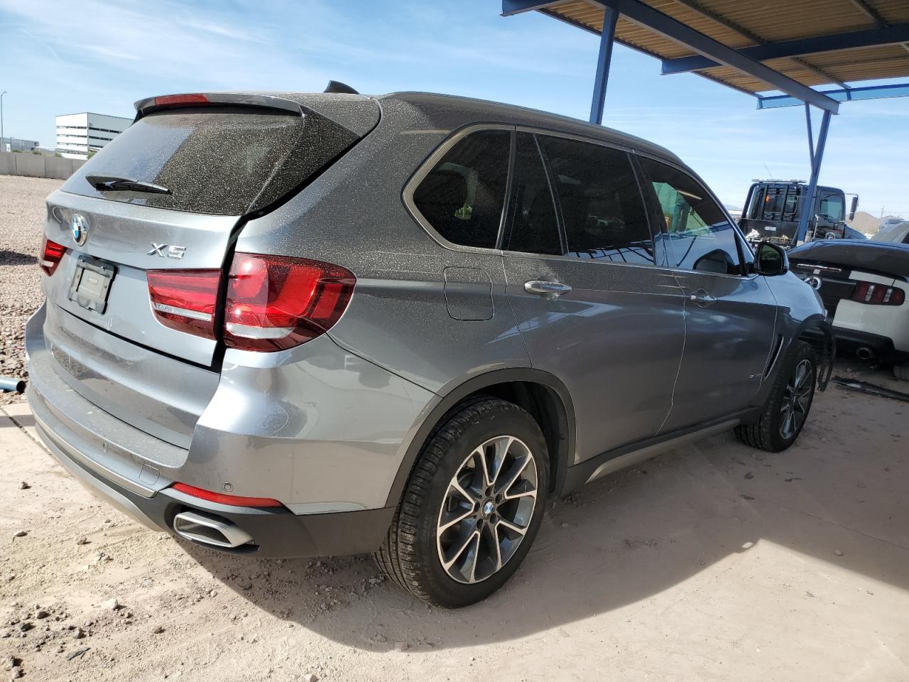 2018 BMW X5 VIN 5UXKR2C55J0X10707 Copart auction photo, front end damage thumbnail 3