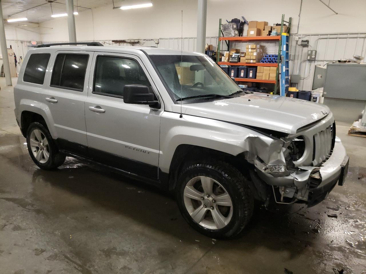 2011 Jeep Liberty (Patriot) VIN 1J4NF1GB2BD247902 Copart auction photo, front end damage thumbnail 4