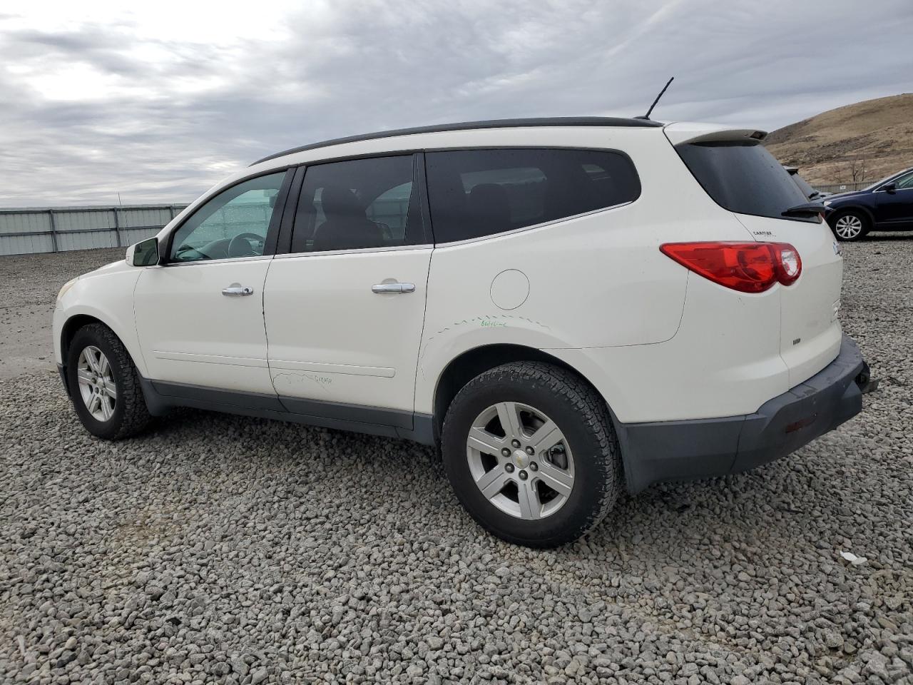 2011 Chevrolet Traverse VIN 1GNKVJED3BJ369628 Copart auction photo, minor dent/scratches damage thumbnail 2