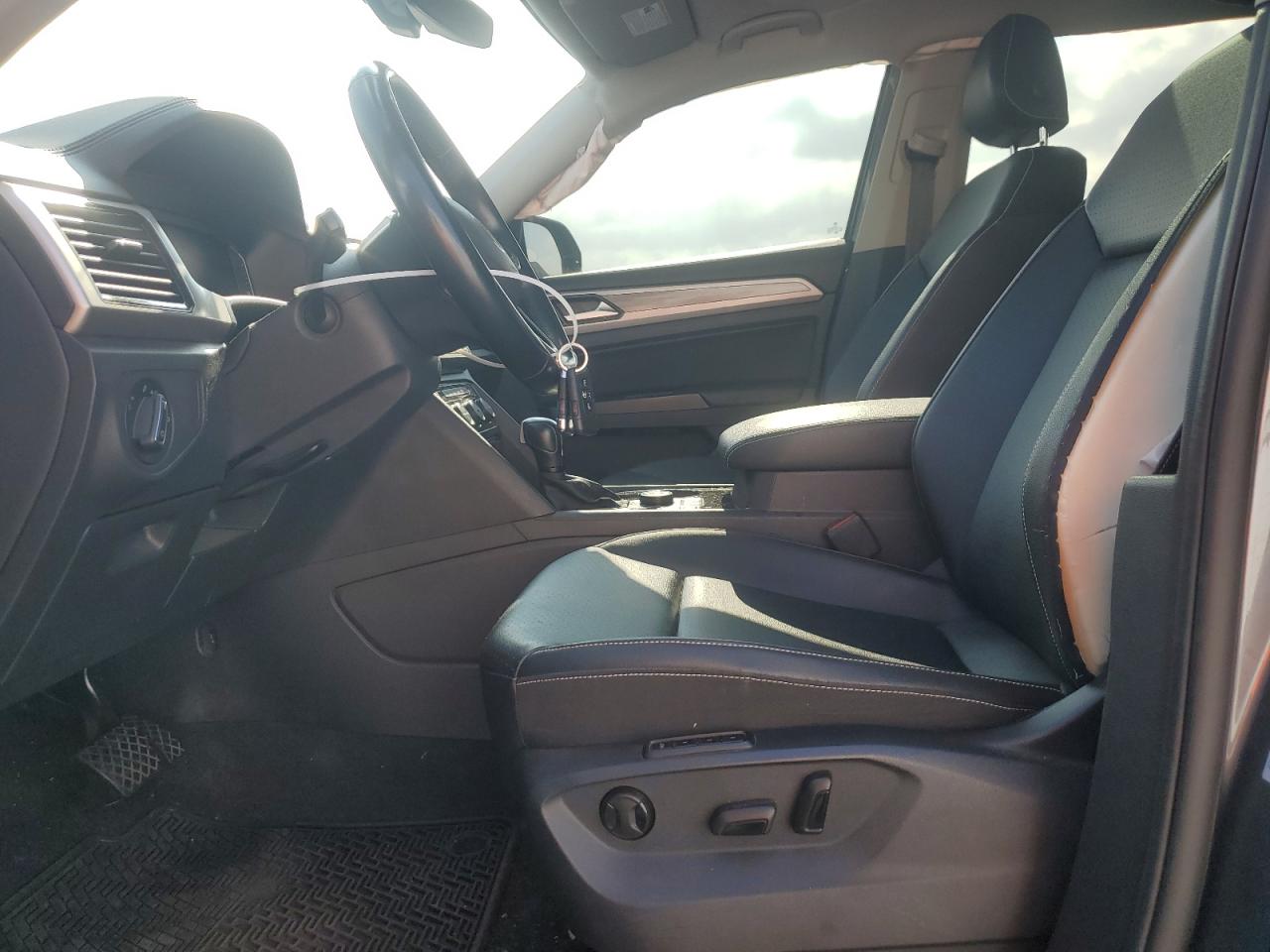 2021 Volkswagen Atlas VIN 1V2BR2CA2MC512196 Copart auction photo, side damage thumbnail 7