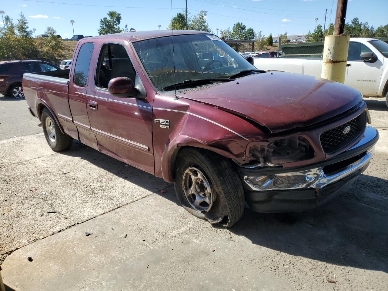 1998 Ford F-150 VIN 1FTZX17W8WNC39035 Copart auction photo, front end damage thumbnail 4