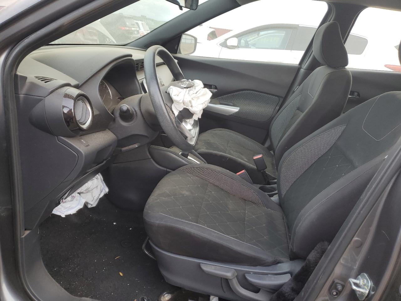 2019 Nissan Kicks VIN 3N1CP5CU3KL526281 Copart auction photo, front end / minor dent/scratches damage thumbnail 7