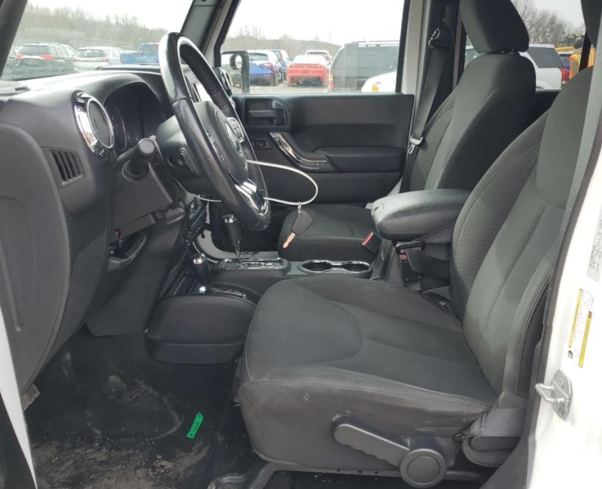 2016 Jeep Wrangler VIN 1C4BJWDG4GL166515 Copart auction photo, front end damage thumbnail 7