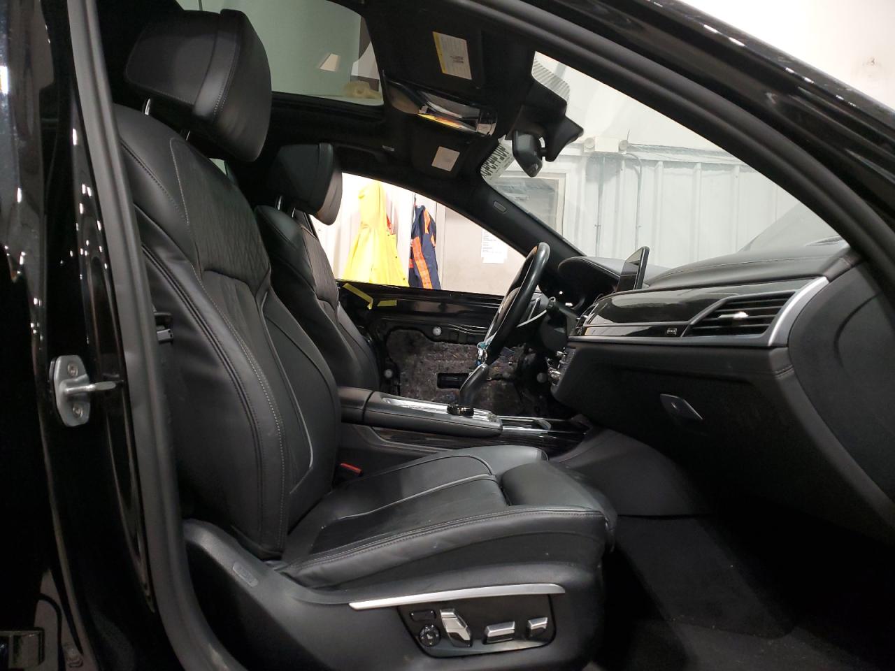 2017 BMW 7er VIN WBA7F2C51HG422293 Copart auction photo, front end damage thumbnail 7