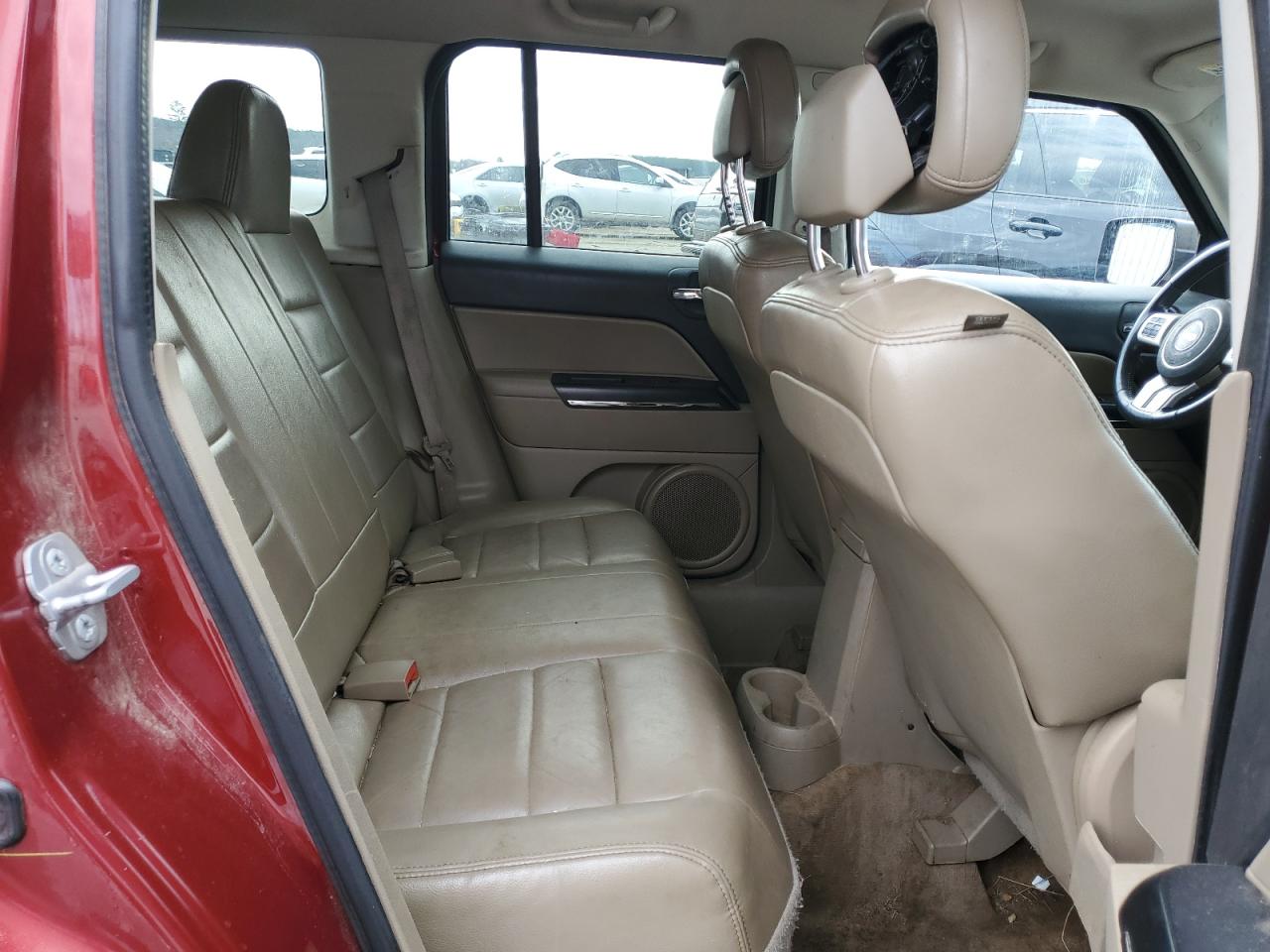 2014 Jeep Liberty (Patriot) VIN 1C4NJPCB2ED652952 Copart auction photo, front end / undercarriage damage thumbnail 11