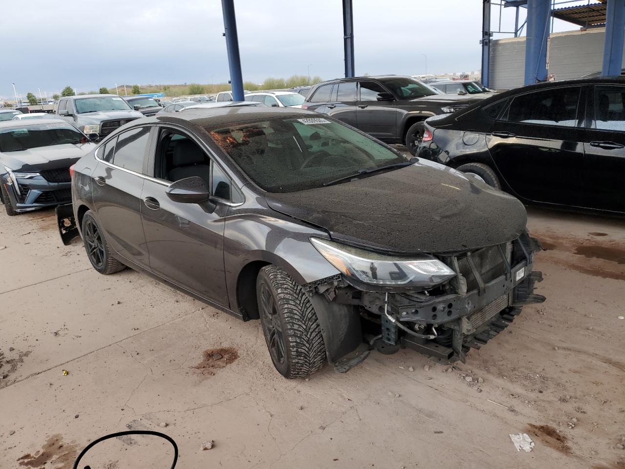 2017 Chevrolet Cruze VIN 1G1BE5SMXH7115479 Copart auction photo, front end / side damage thumbnail 4