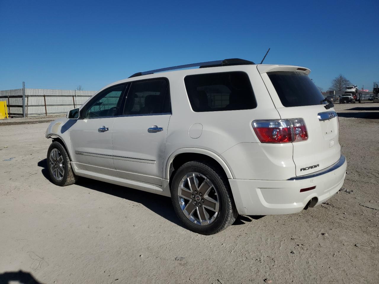 2012 GMC Acadia VIN 1GKKVTED1CJ376734 Copart auction photo, front end / minor dent/scratches damage thumbnail 2