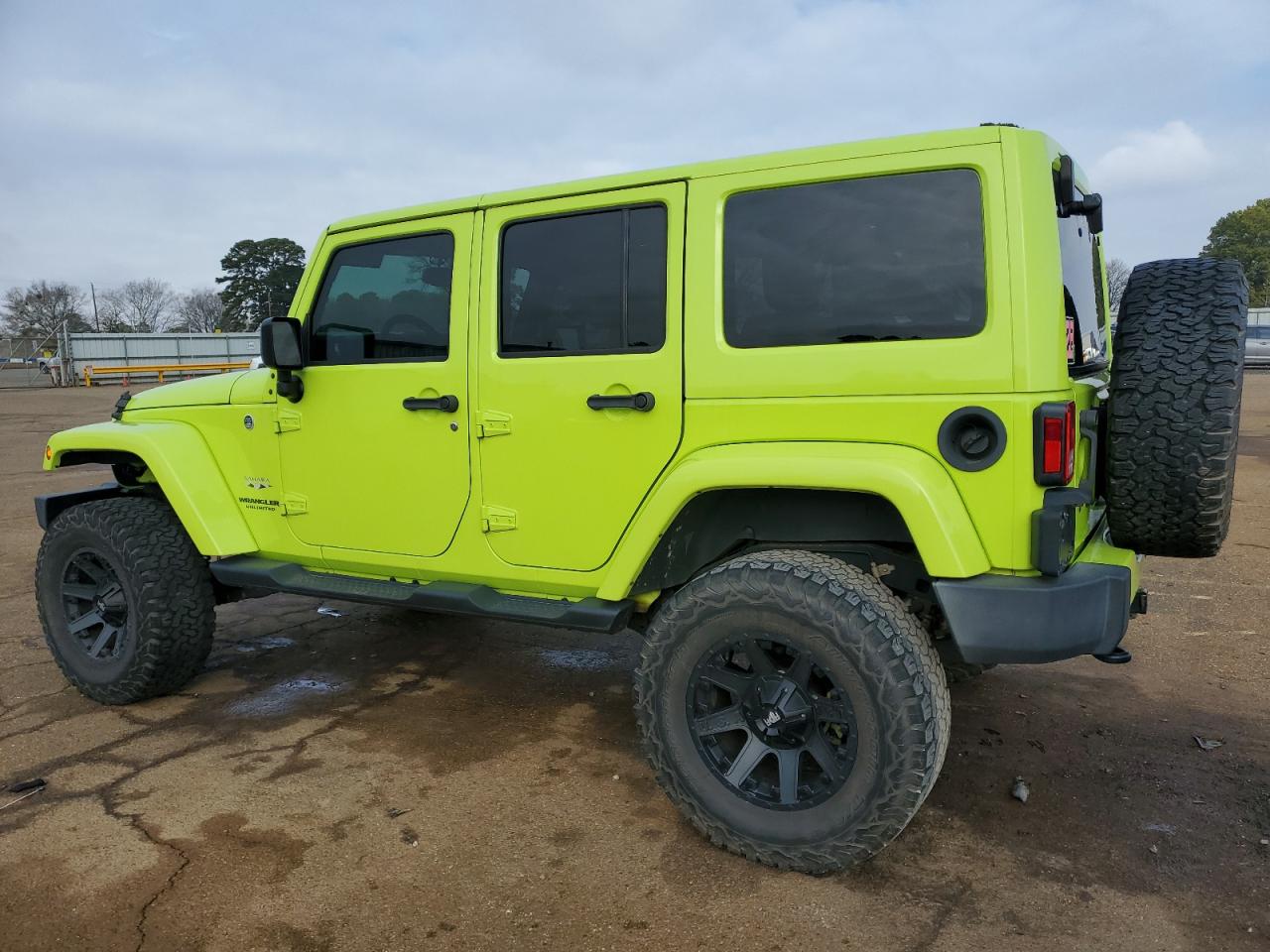 2016 Jeep Wrangler VIN 1C4HJWEG9GL282365 Copart auction photo, front end / rear end damage thumbnail 2