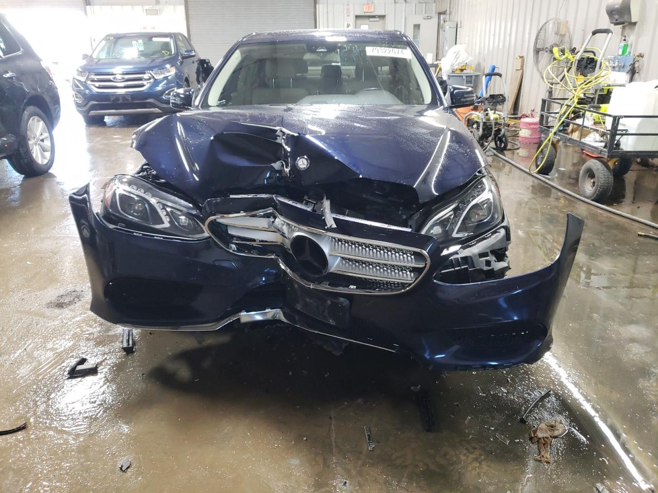 2014 Mercedes-Benz E-klasse VIN WDDHF8JBXEA890403 Copart auction photo, front end damage thumbnail 5