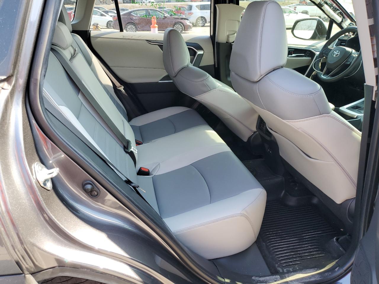 2019 Toyota RAV 4 VIN JTMA1RFV7KD026132 Copart auction photo, hail / front end damage thumbnail 11