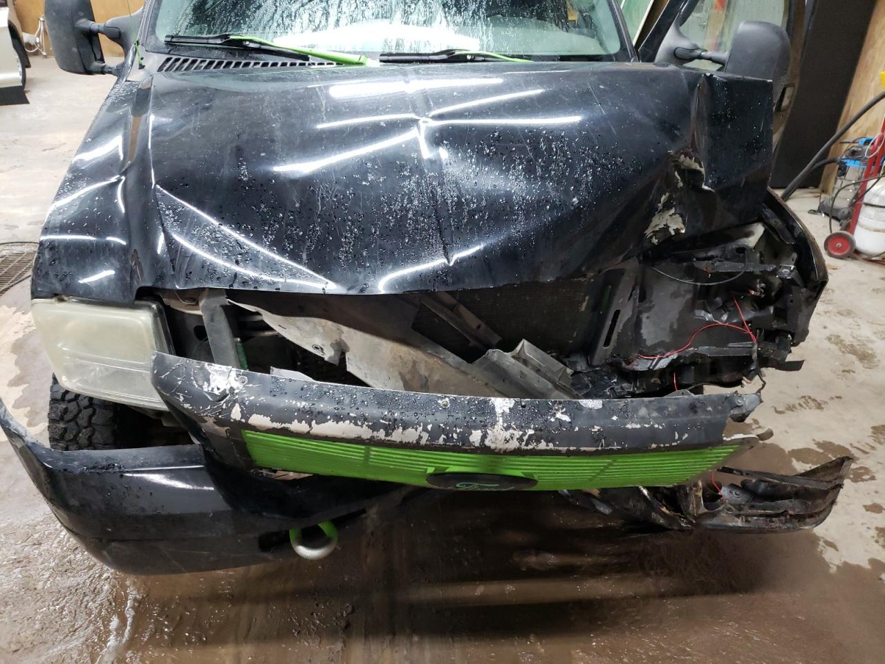 2006 Ford F350 VIN 1FTWW33P36EC70175 Copart auction photo, rear end / frame damage damage thumbnail 11