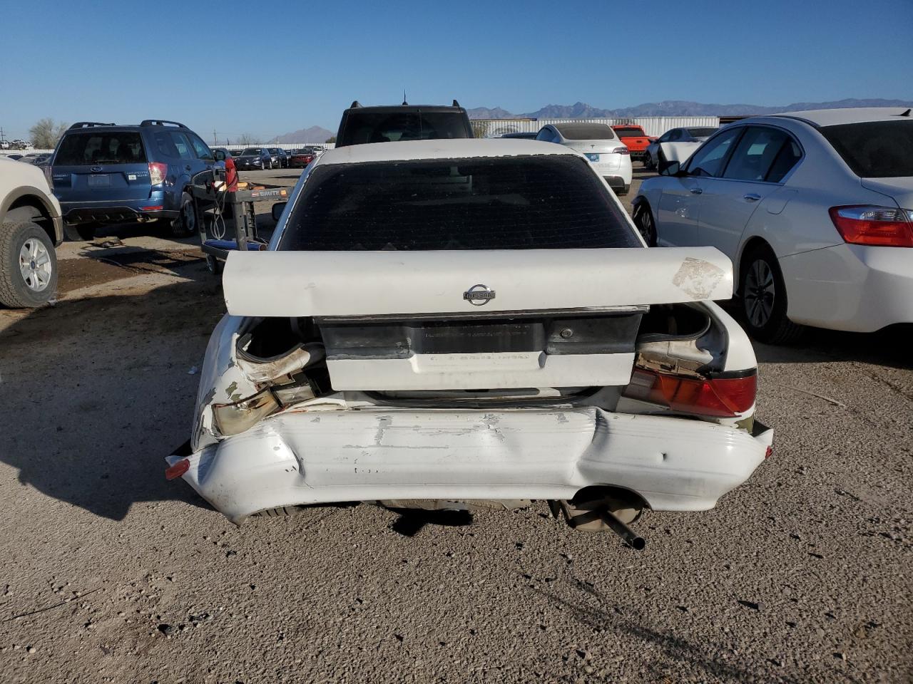 1994 Nissan Sentra VIN 1N4EB31P0RC776983 Copart auction photo, front end / rear end damage thumbnail 6