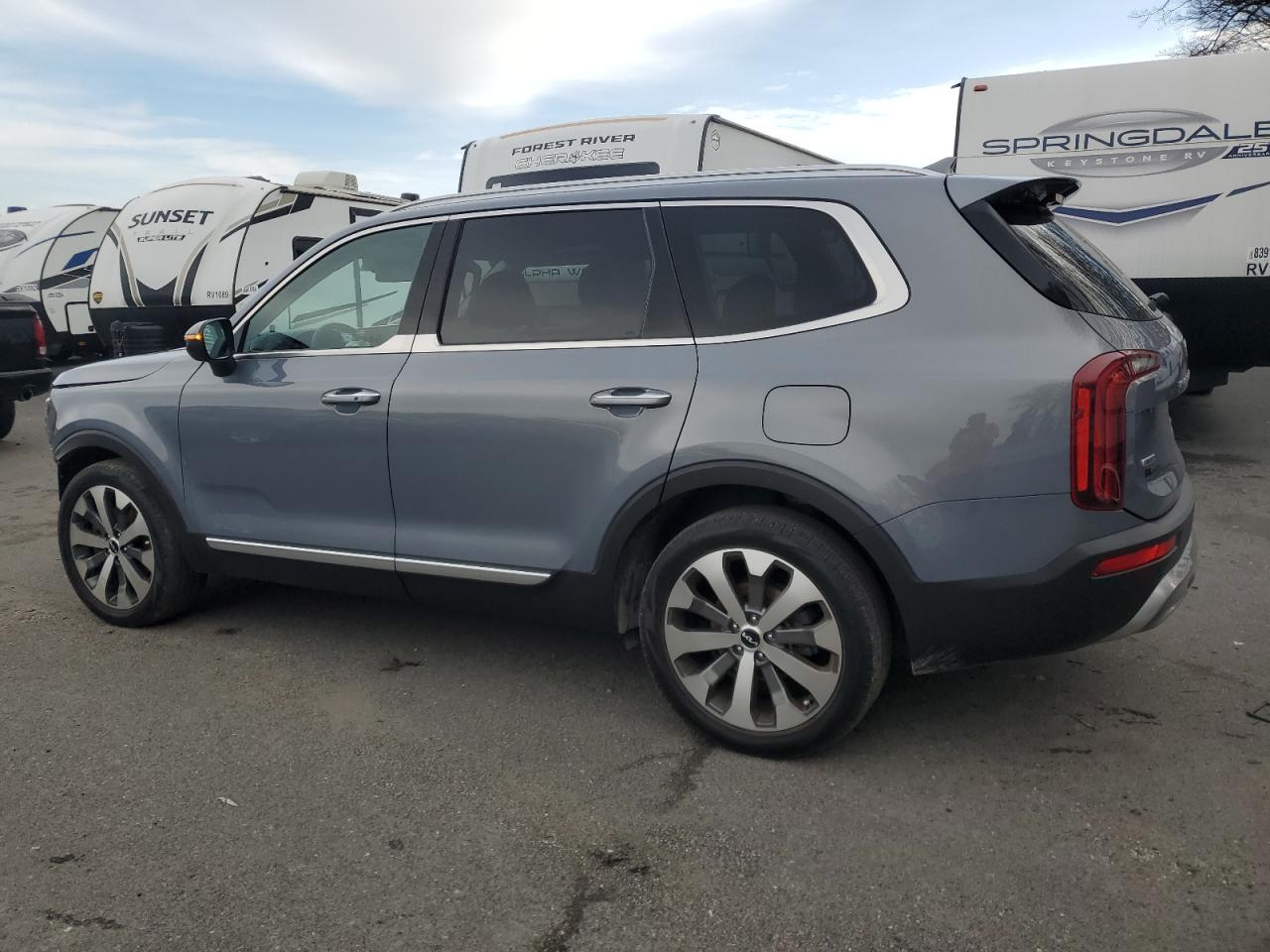 2022 KIA Telluride VIN 5XYP6DHC7NG205268 Copart auction photo, front end damage thumbnail 2