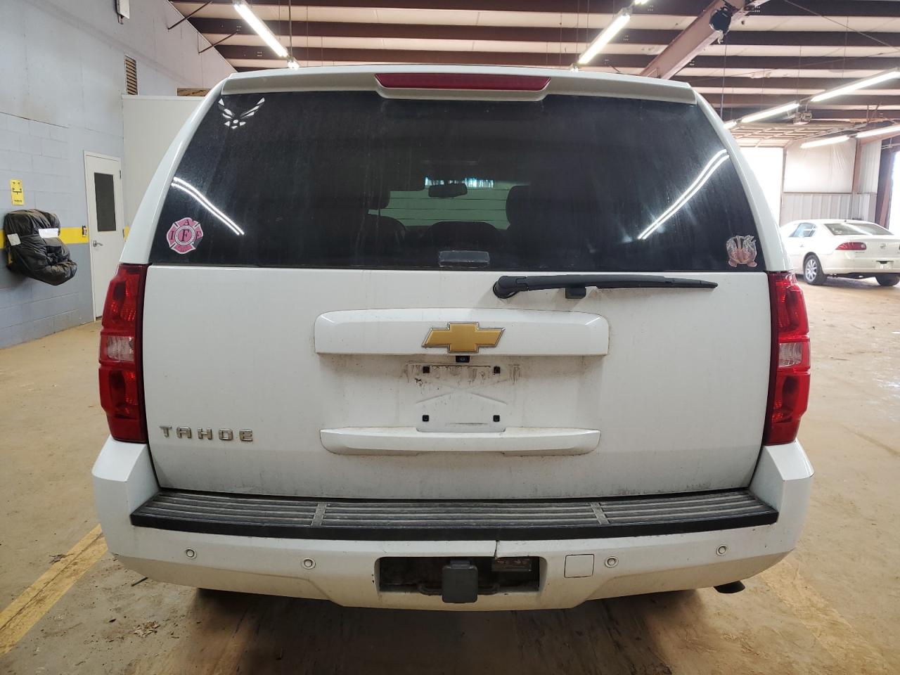 2013 Chevrolet Tahoe VIN 1GNSKBE07DR239965 Copart auction photo, front end damage thumbnail 6
