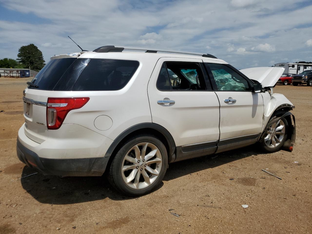 2015 Ford Explorer VIN 1FM5K7F80FGB01623 Copart auction photo, front end damage thumbnail 3