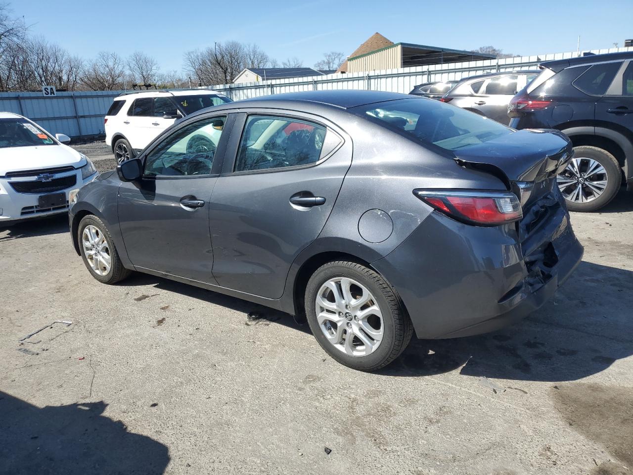 2018 Toyota Yaris VIN 3MYDLBYV7JY325273 Copart auction photo, rear end damage thumbnail 2
