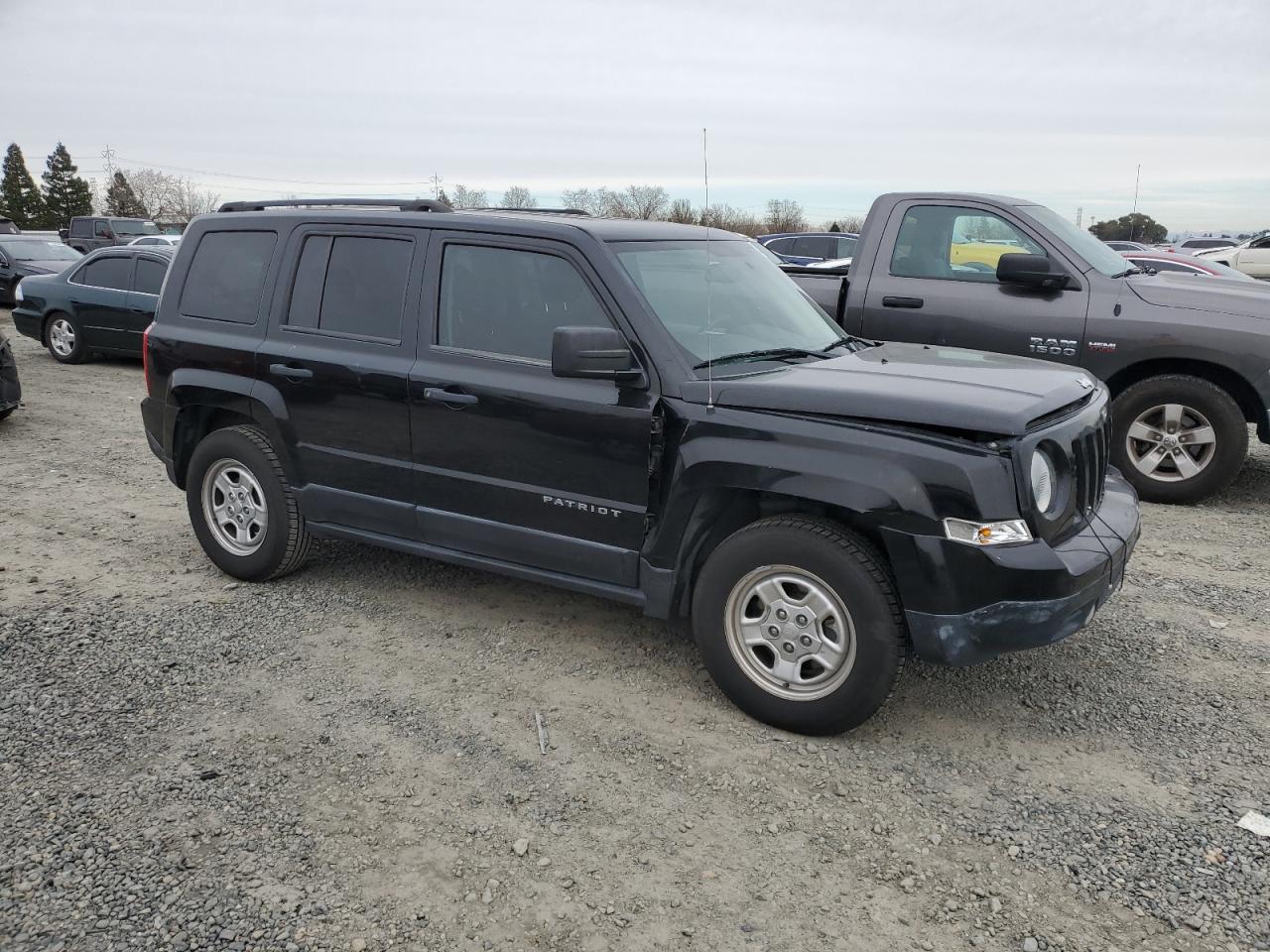2017 Jeep Liberty (Patriot) VIN 1C4NJPBA2HD207821 Copart auction photo, front end damage thumbnail 4